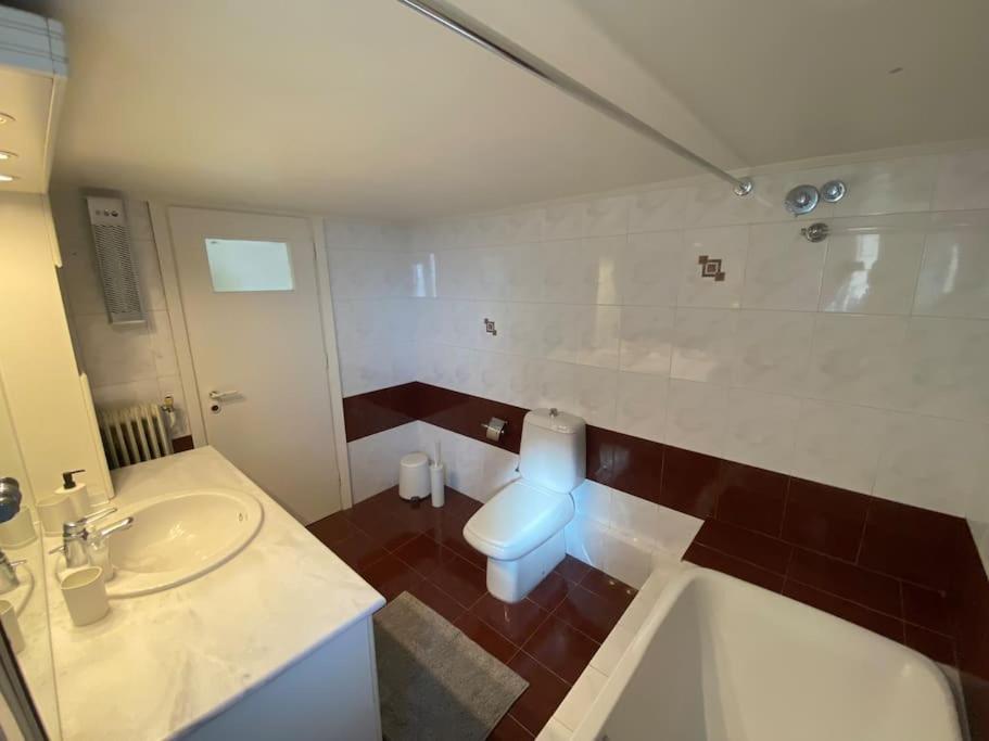 אתונה 2-Bedroom Apartment In Athina מראה חיצוני תמונה
