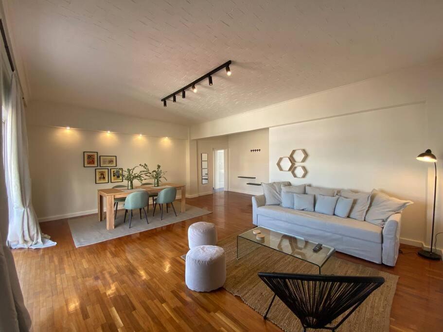 אתונה 2-Bedroom Apartment In Athina מראה חיצוני תמונה